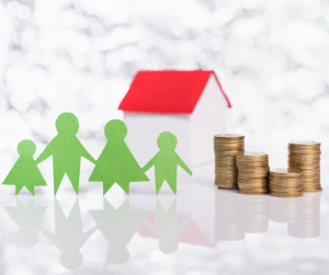image of family that sold house for cash