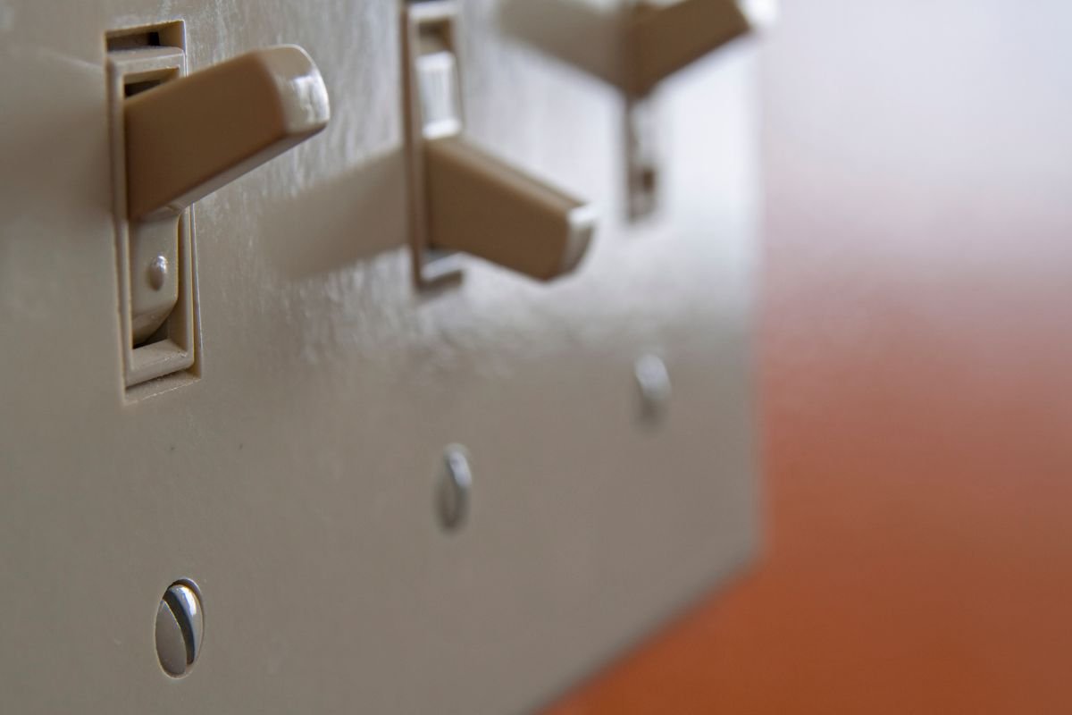 Advantages of Upgrading Your Electrical Switches