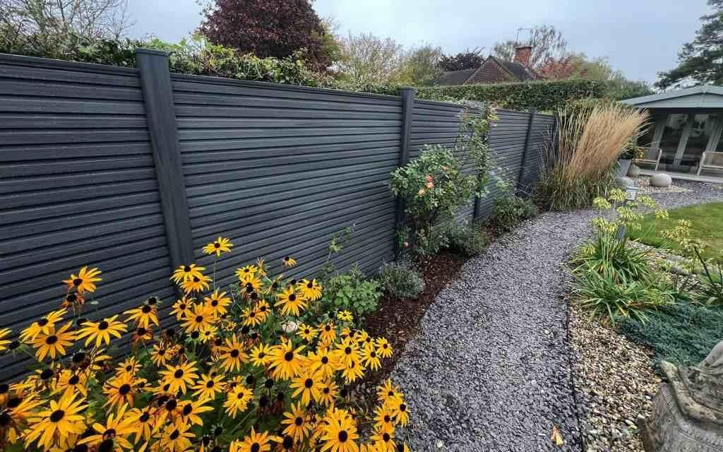 Innovative Fence that Enhances your Privacy and Aesthetics