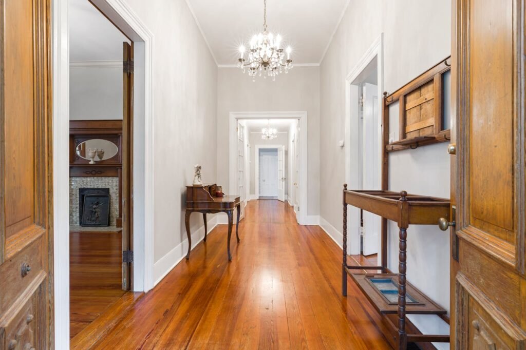 Flooring Options - Image of Traditional Hardwood Floors