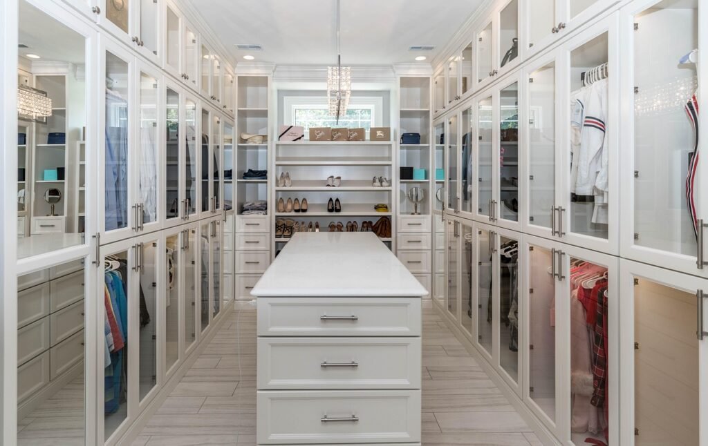 Large size custom closet